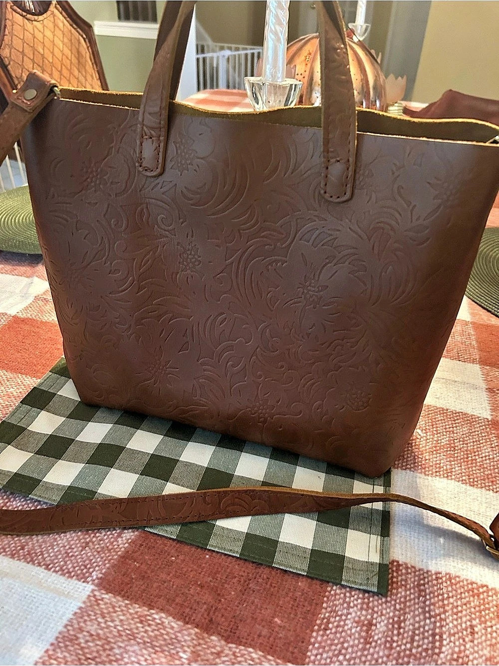 Portland Leather Medium Crossbody tote Meadow - Picture 2 of 8